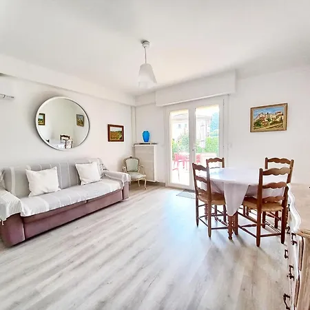 A 700m : Cocon Paisible Saint-Raphael (Var)