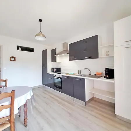 A 700m : Cocon Paisible Saint-Raphael (Var)