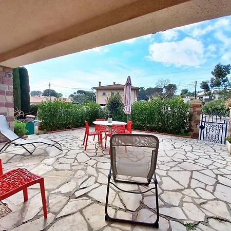 A 700m : Cocon Paisible Saint-Raphael (Var)