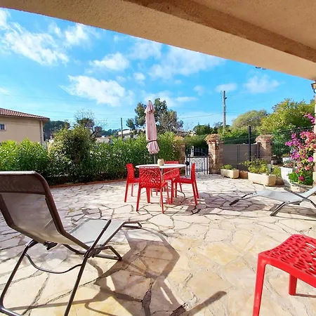 A 700m : Cocon Paisible Apartment